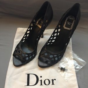 Dior Cutout Pumps
